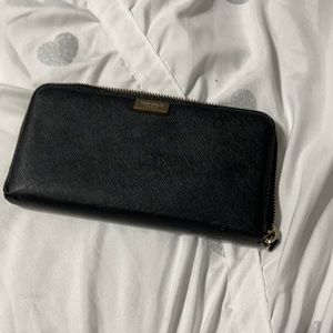 Kate Spade zipper wallet/clutch